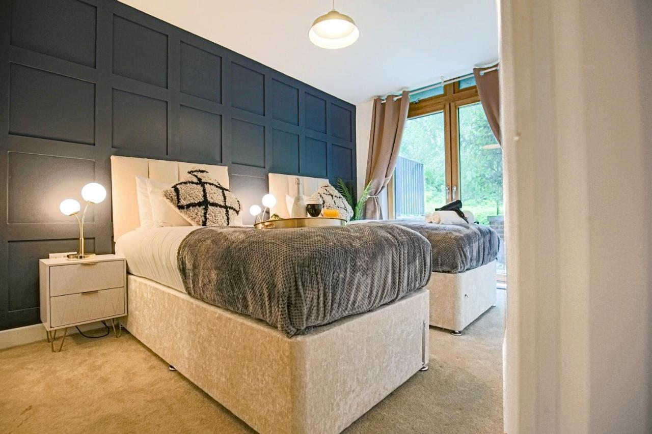 Campbell Park Apartment - City Centre - Free Parking, Balcony, Super-Fast Wifi And Smart Tv With Netflix By Yoko Property มิลตันคีนส์ ภายนอก รูปภาพ